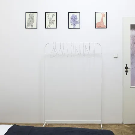 Ostrovni Centre *